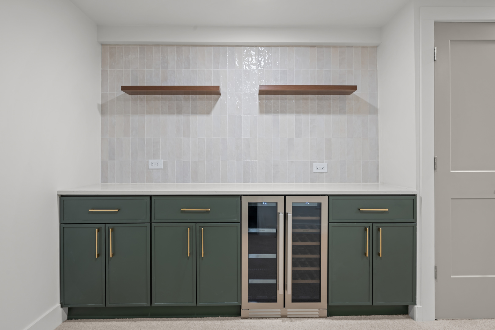 1405 N West Street, Naperville, IL 60563