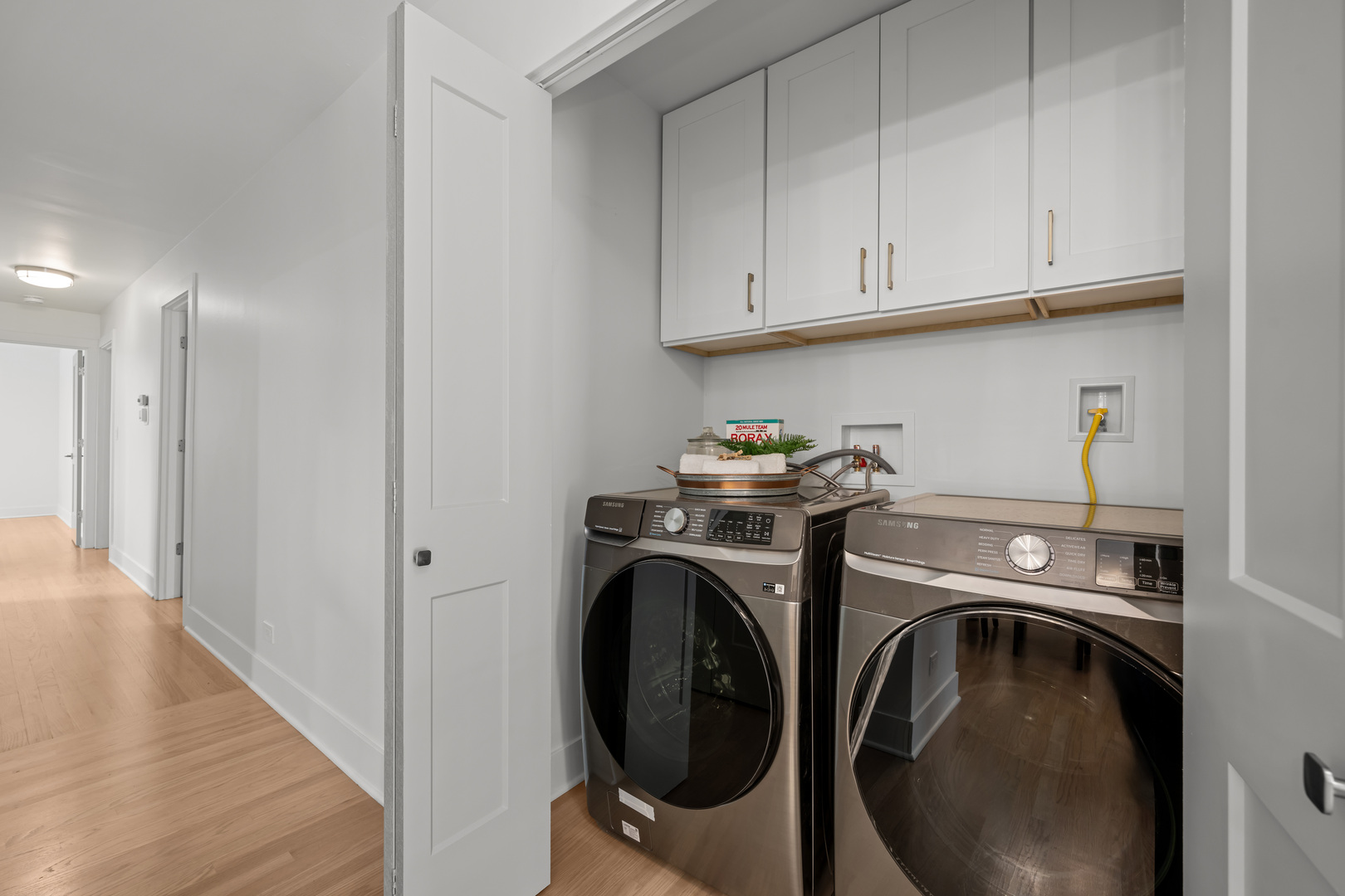 1405 N West Street, Naperville, IL 60563