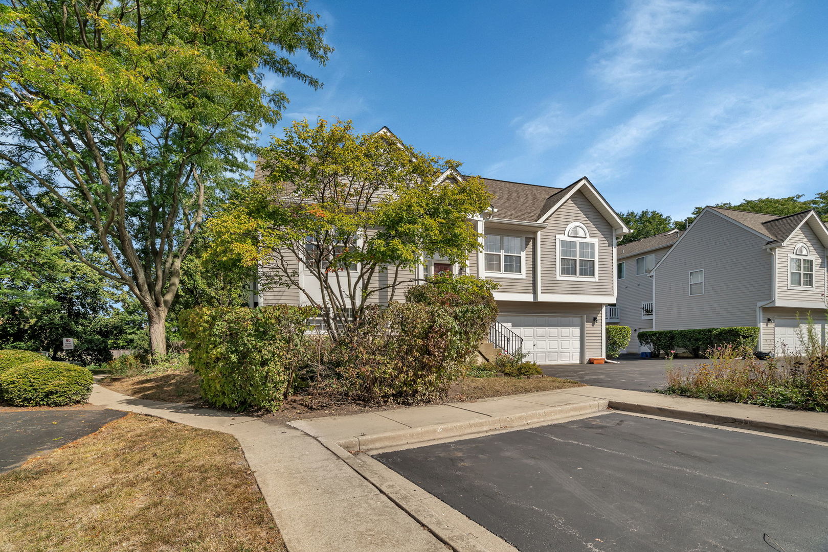 2750 shelly Lane, Aurora, IL 60504