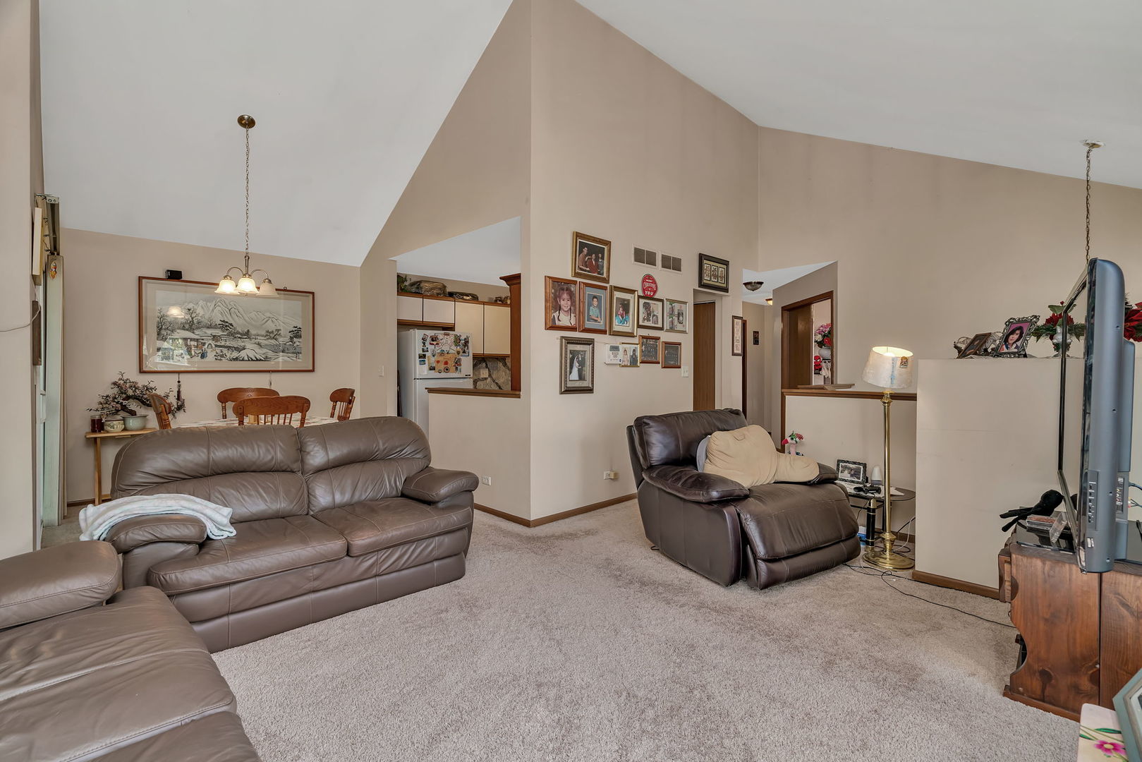 2750 shelly Lane, Aurora, IL 60504