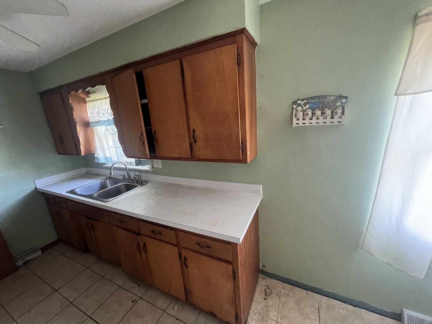 18446 Glen Oak Avenue, Lansing, IL 60438