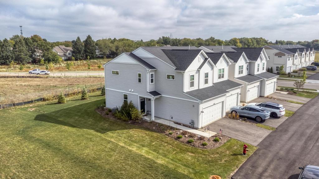 126 Kingsport Drive, South Elgin, IL 60177