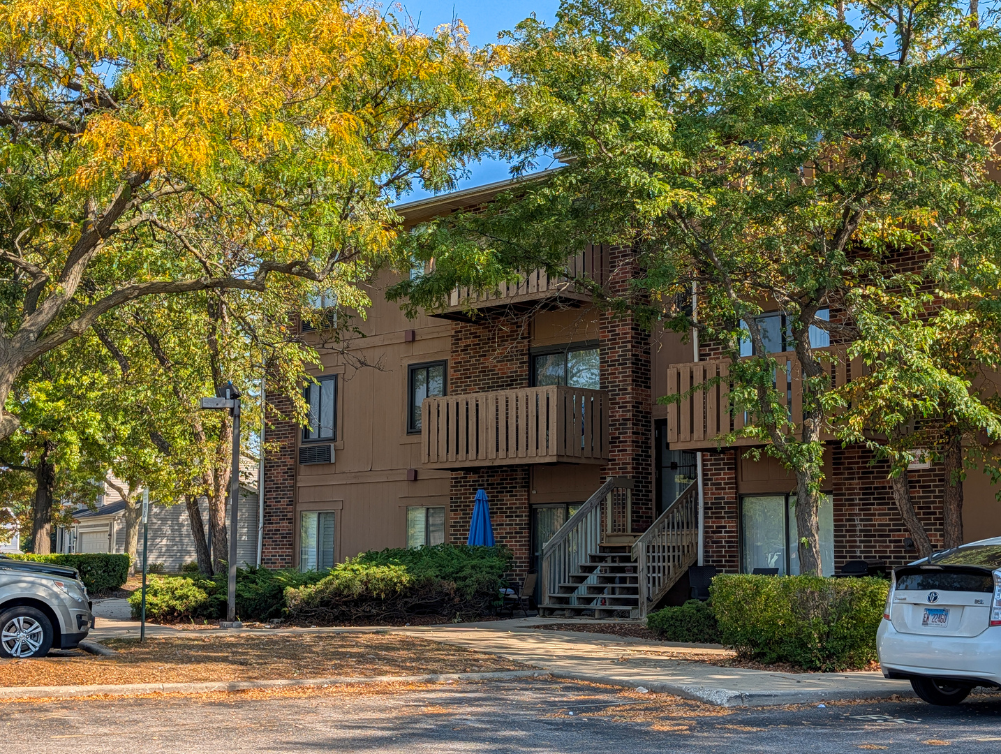 1091 Rodenburg Road #303, Roselle, IL 60172