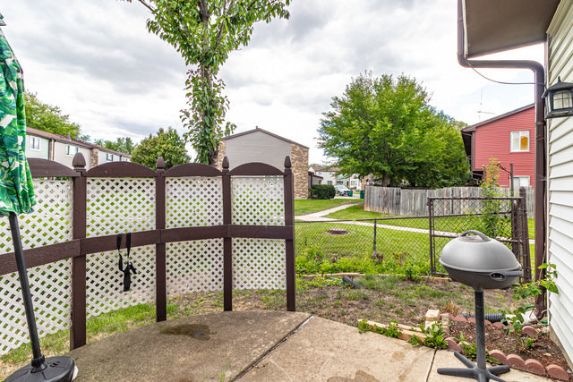 1426 Chippewa Trail #142, Wheeling, IL 60090