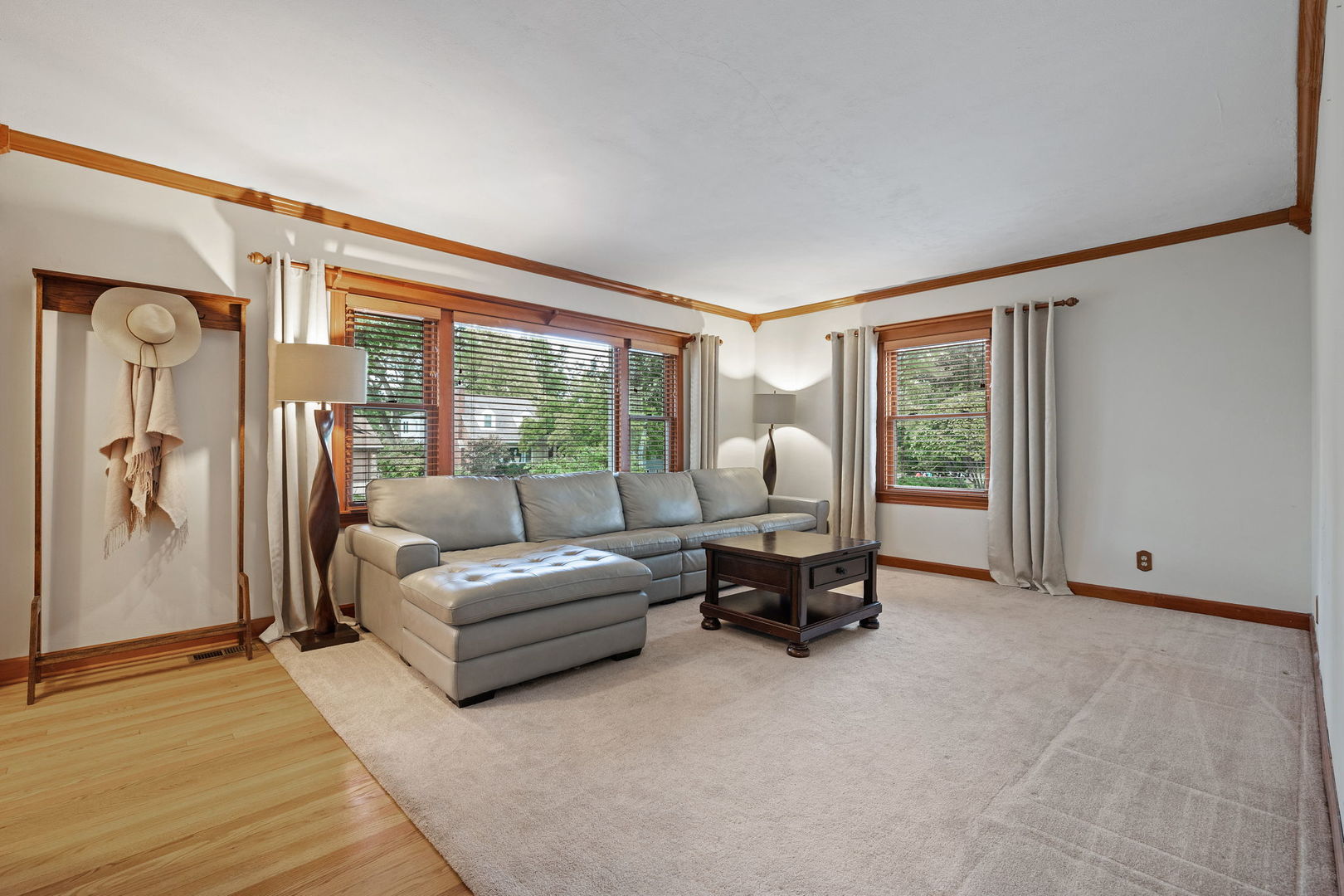 438 S Wright Street, Naperville, IL 60540