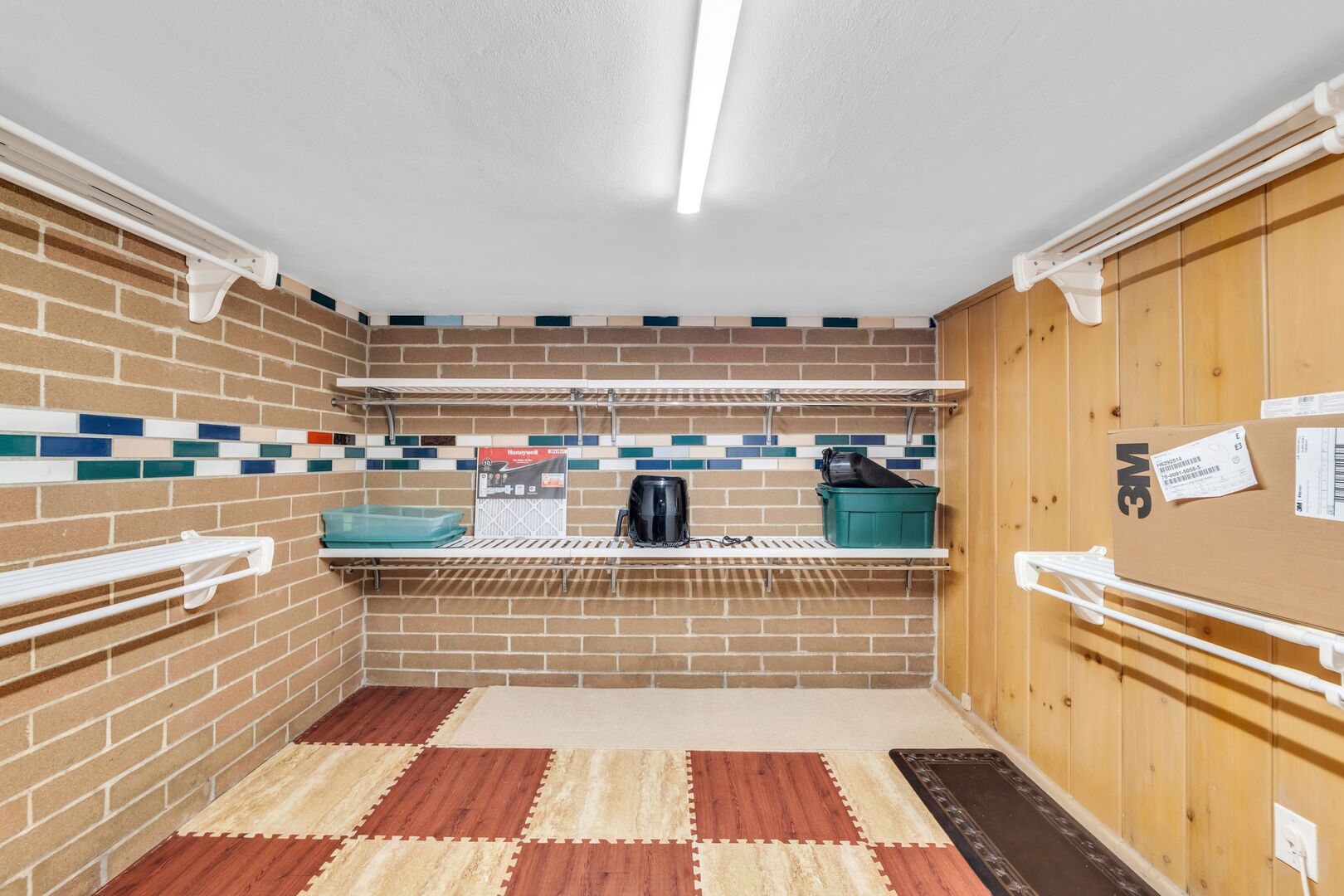 6020 N Landers Avenue, Chicago, IL 60646