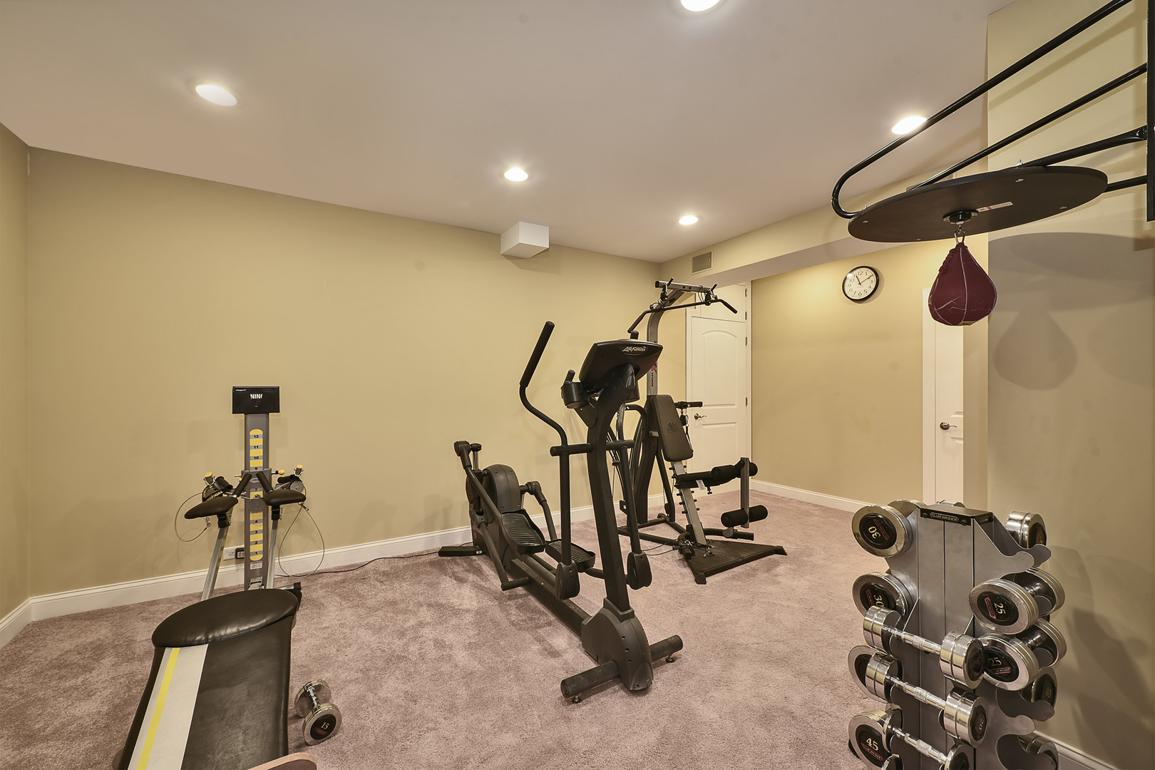 2022 Abbotsford Drive, Inverness, IL 60010