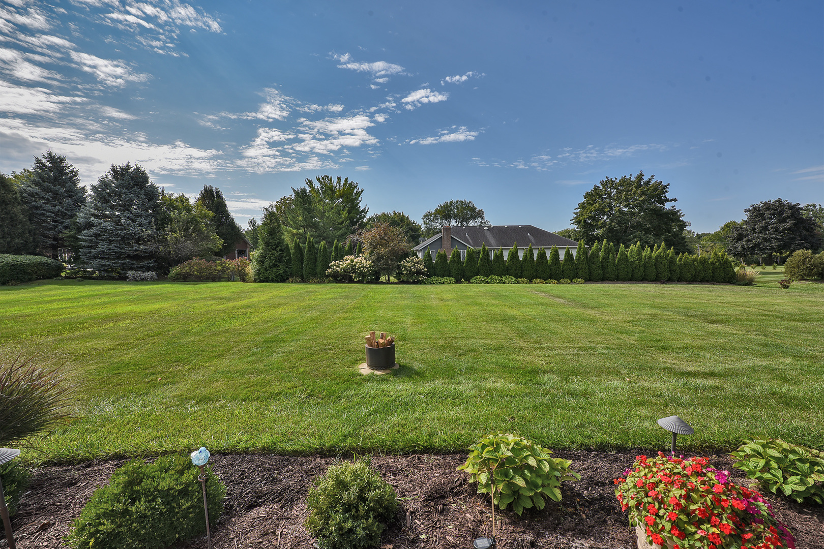 2022 Abbotsford Drive, Inverness, IL 60010