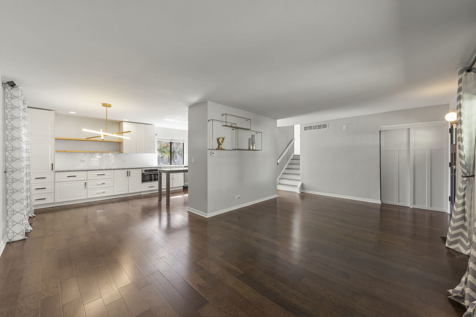 1416 Sunnybrook Drive #1416, Naperville, IL 60540