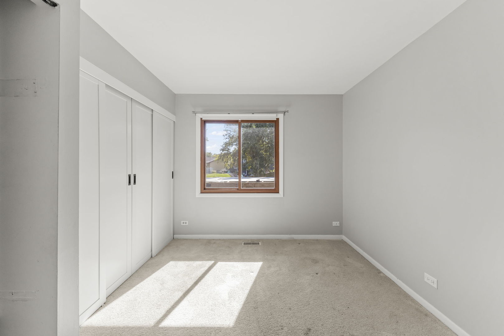 1416 Sunnybrook Drive #1416, Naperville, IL 60540