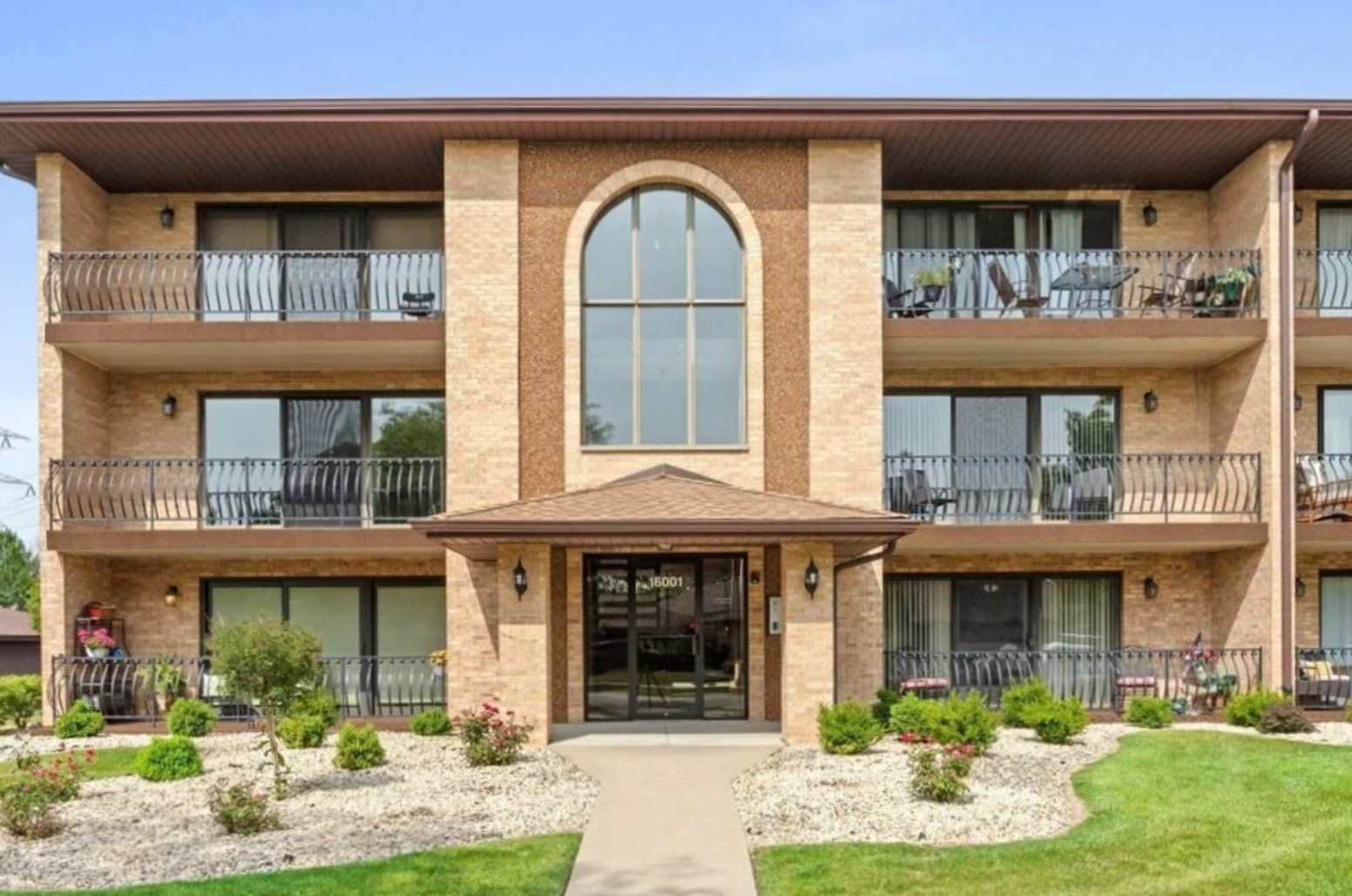 16001 Eagle Ridge Drive #1S, Tinley Park, IL 60477