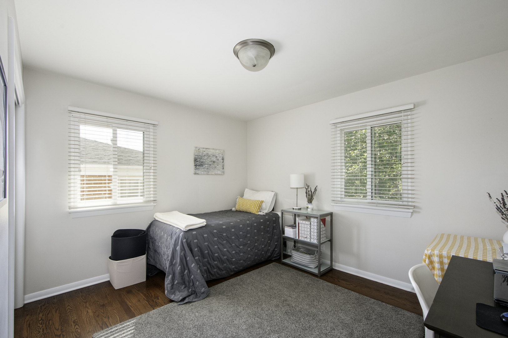 604 S Grant Avenue, Villa Park, IL 60181