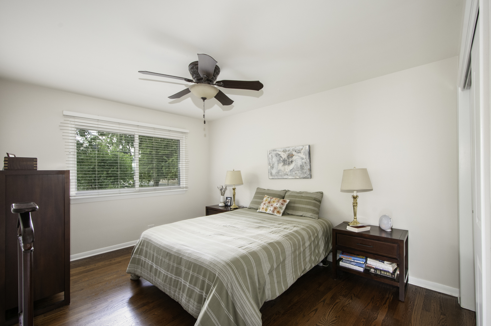 604 S Grant Avenue, Villa Park, IL 60181