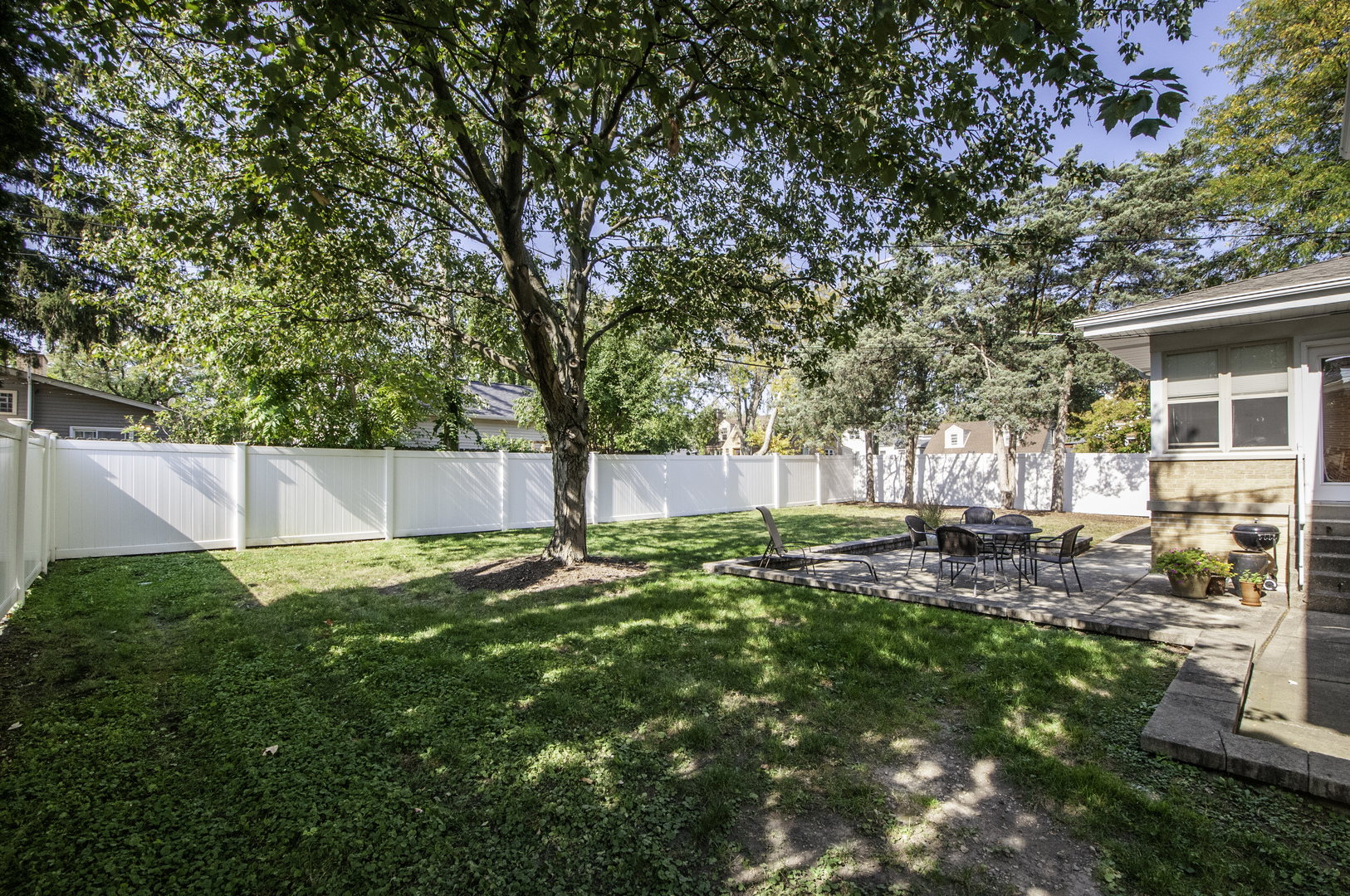 604 S Grant Avenue, Villa Park, IL 60181