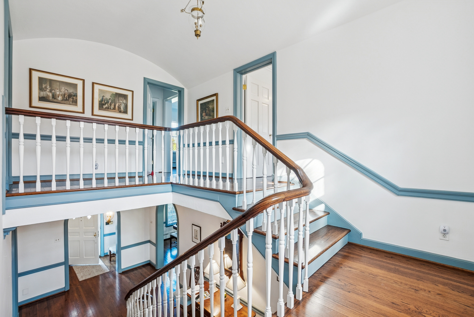 1053 Laurie Lane, Burr Ridge, IL 60527