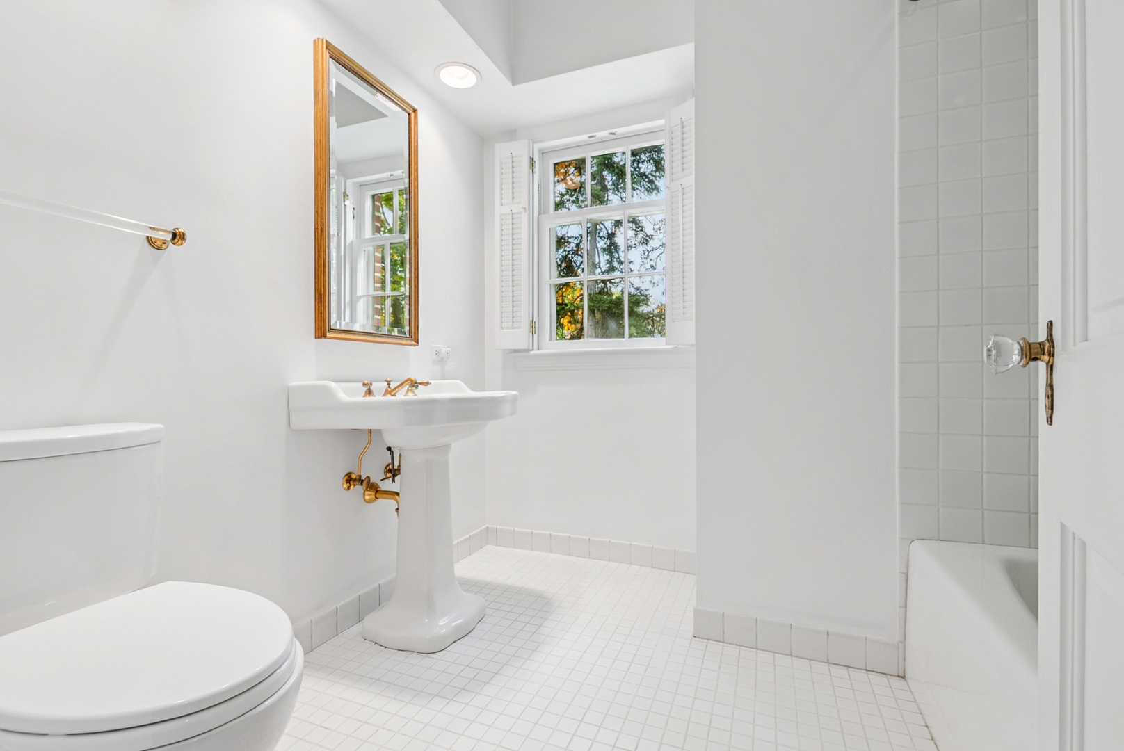 1053 Laurie Lane, Burr Ridge, IL 60527