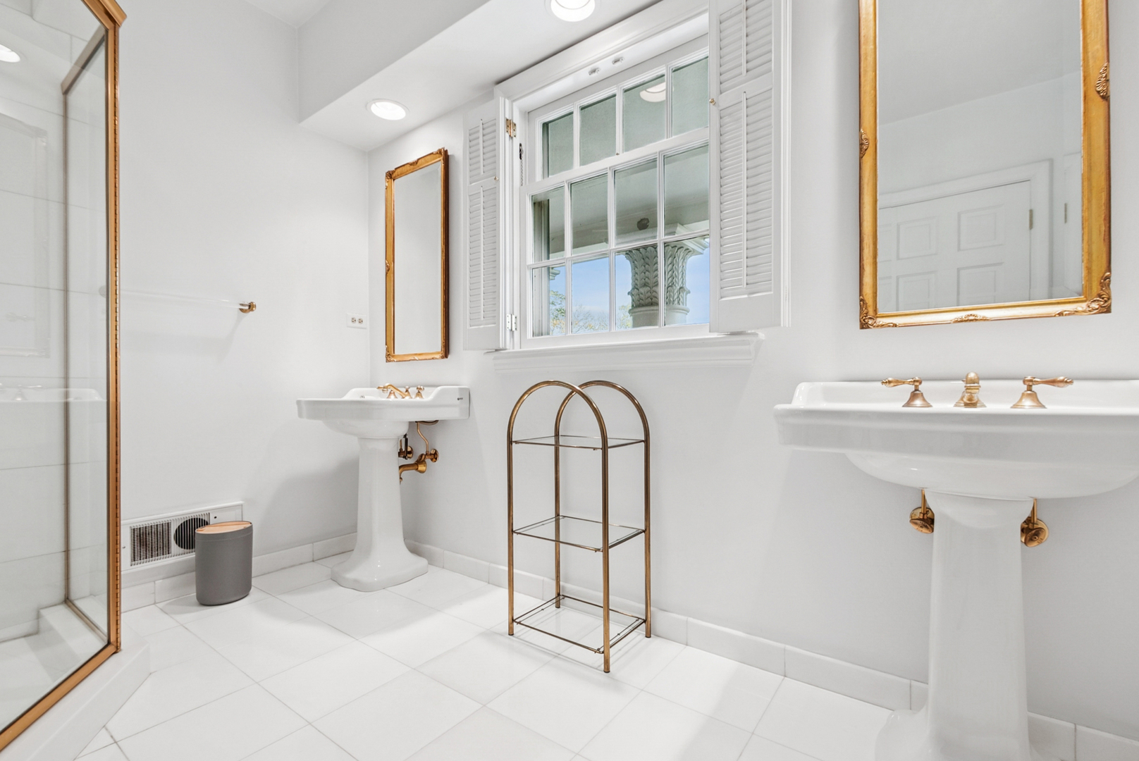 1053 Laurie Lane, Burr Ridge, IL 60527