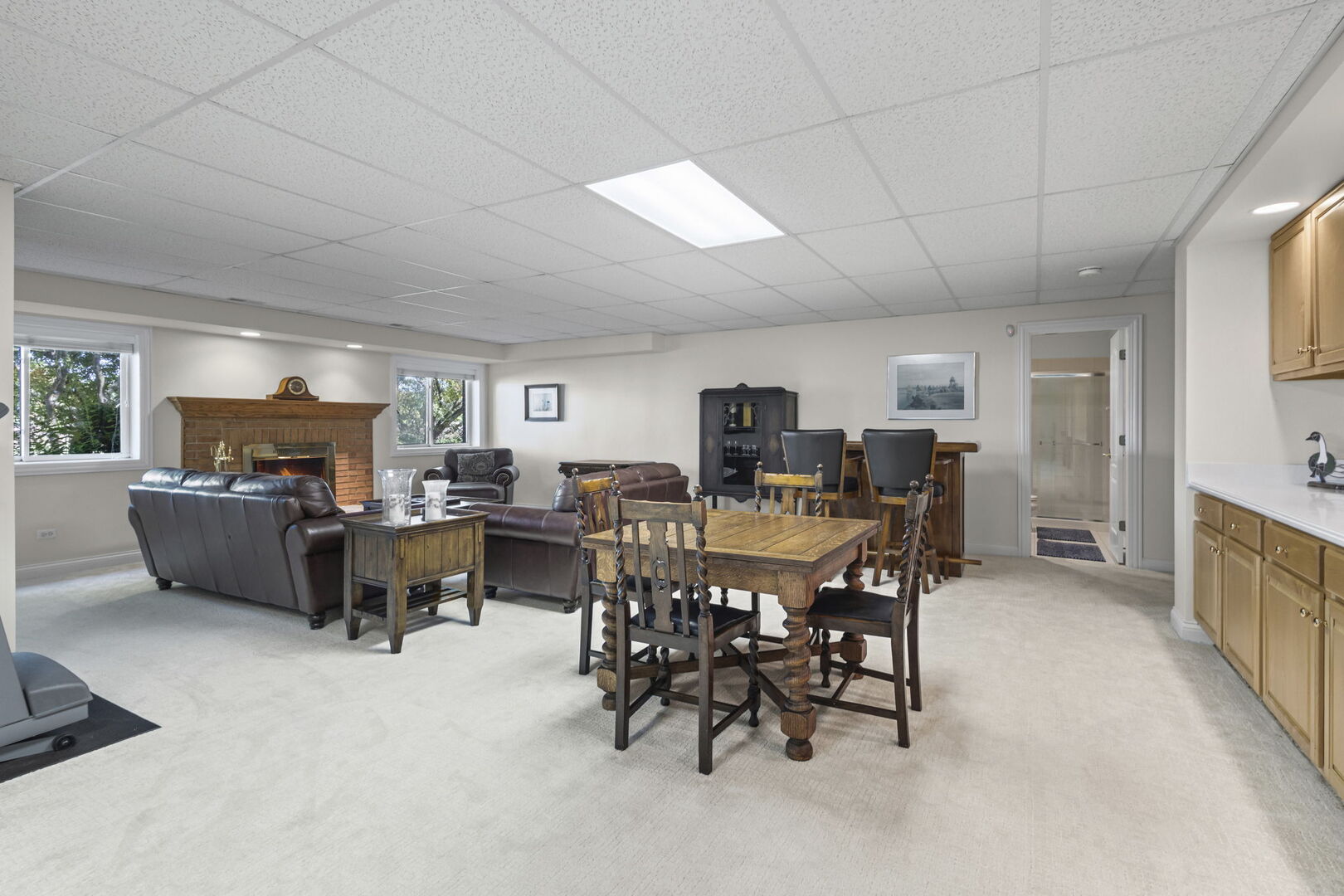 21787 W Vernon Ridge Drive, Mundelein, IL 60060