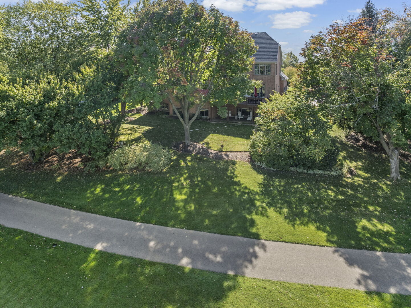 21787 W Vernon Ridge Drive, Mundelein, IL 60060