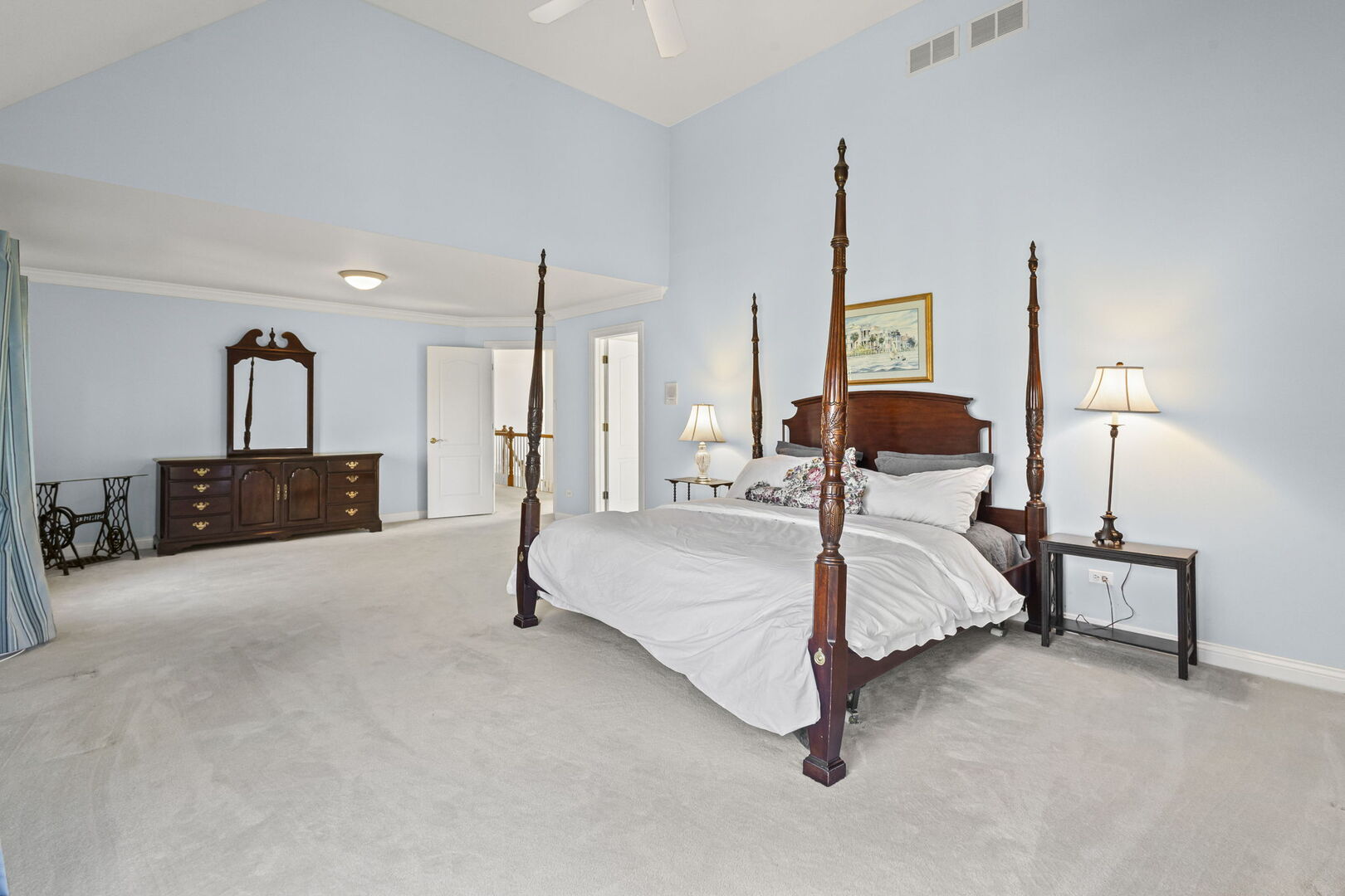 21787 W Vernon Ridge Drive, Mundelein, IL 60060