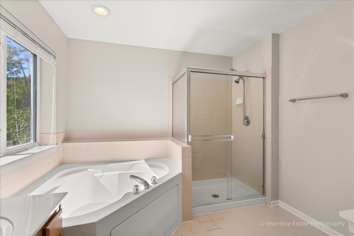 357 Wedgewood Circle, Romeoville, IL 60446