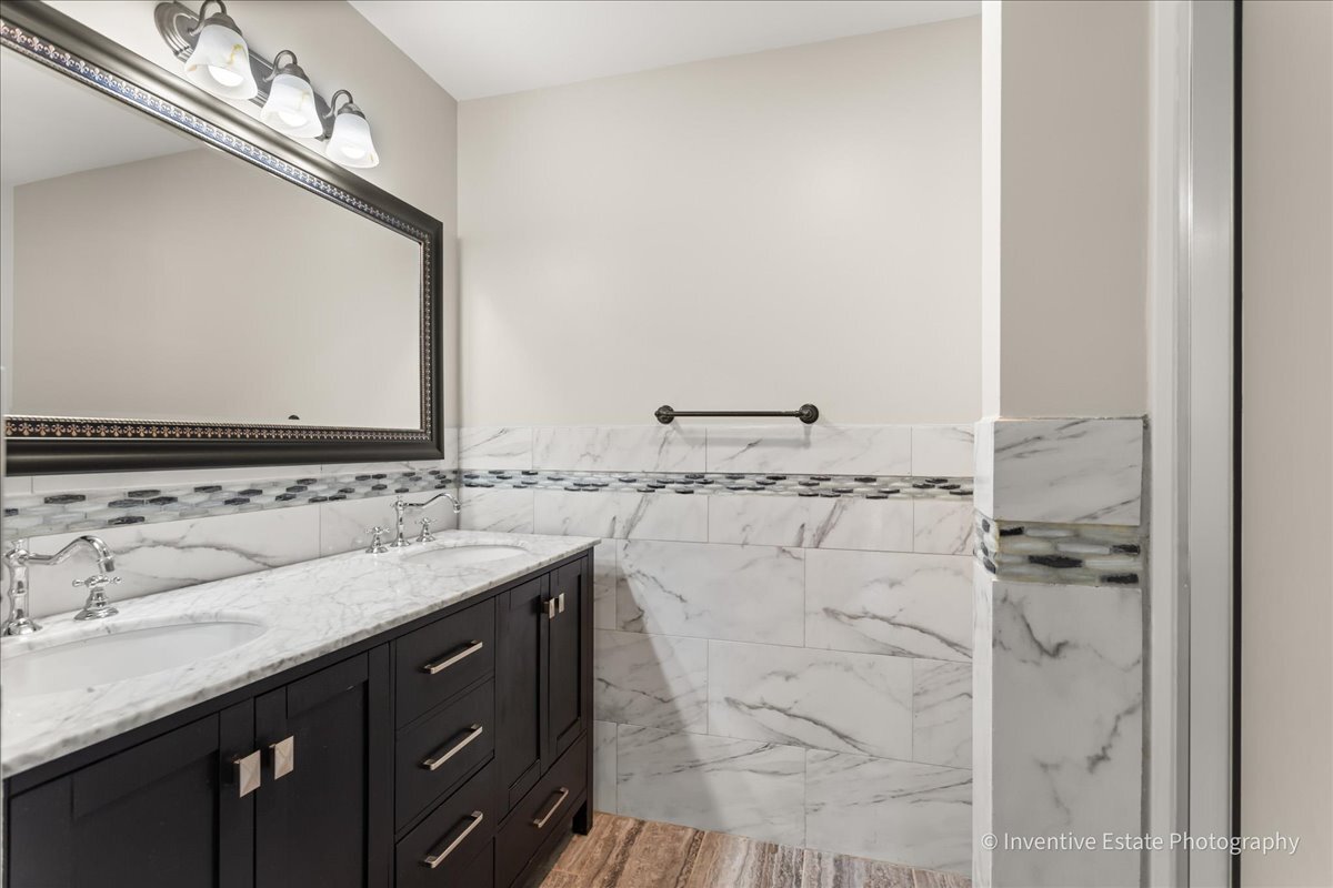 357 Wedgewood Circle, Romeoville, IL 60446