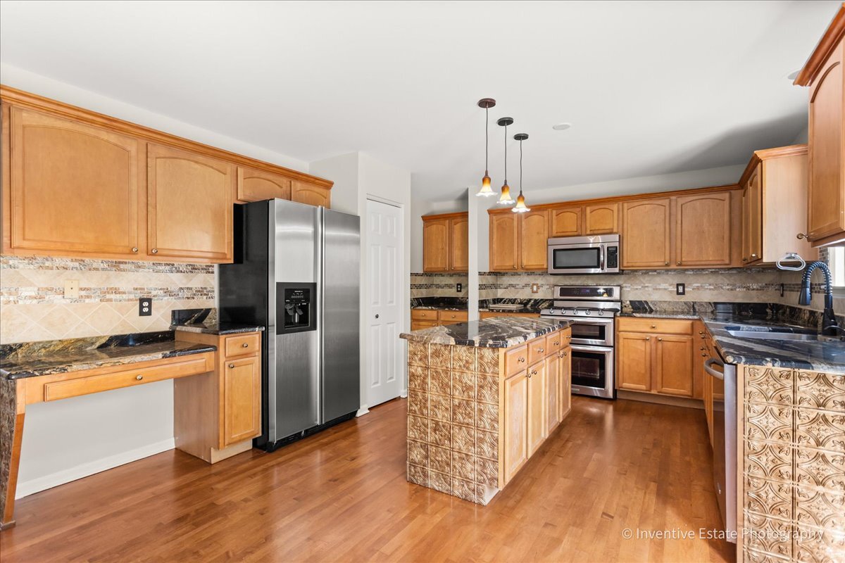 357 Wedgewood Circle, Romeoville, IL 60446