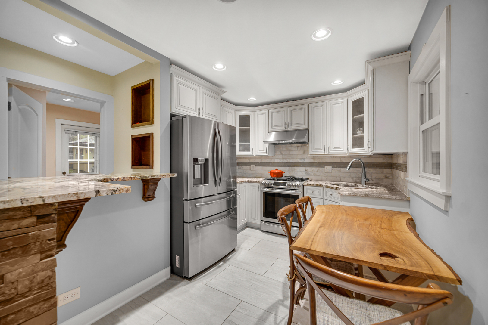 337 S Brewster Avenue, Lombard, IL 60148