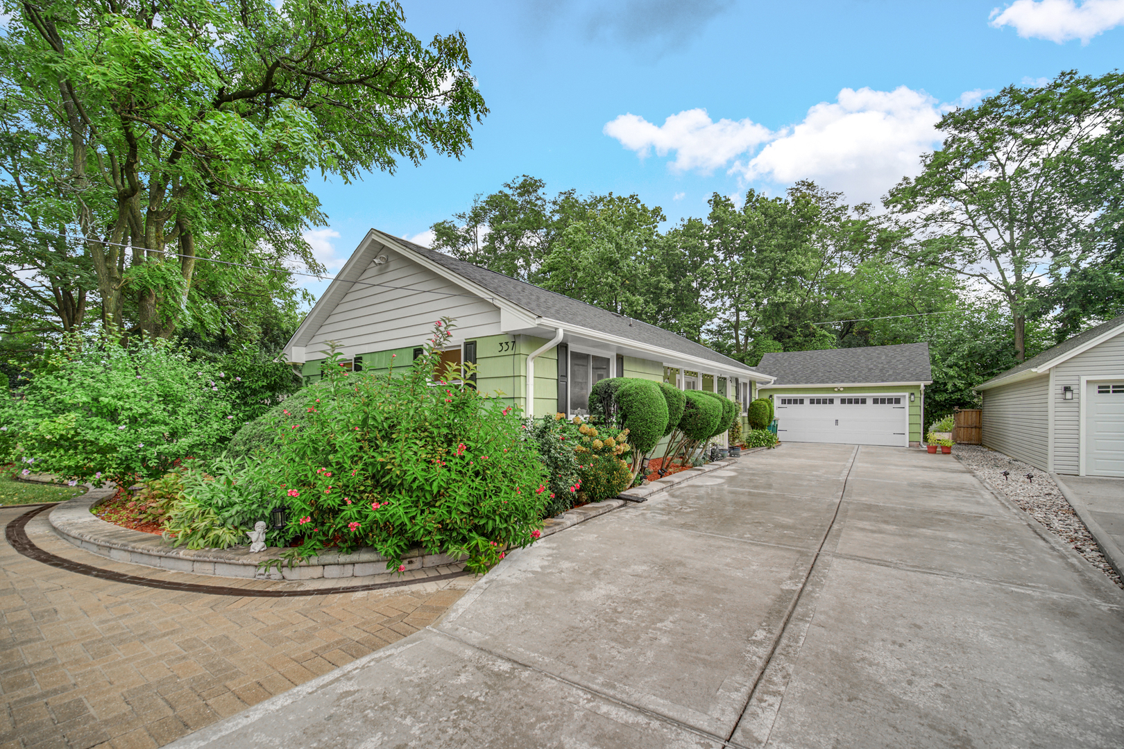 337 S Brewster Avenue, Lombard, IL 60148