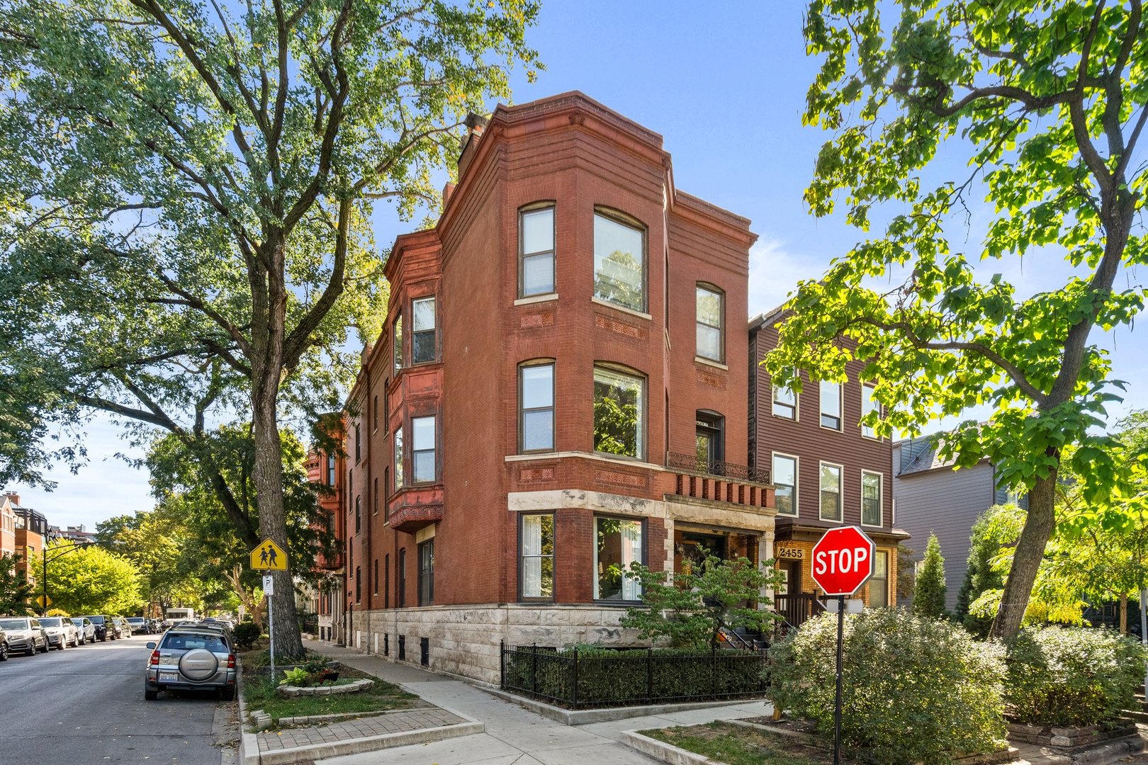 2459 N Seminary Avenue #2S, Chicago, IL 60614