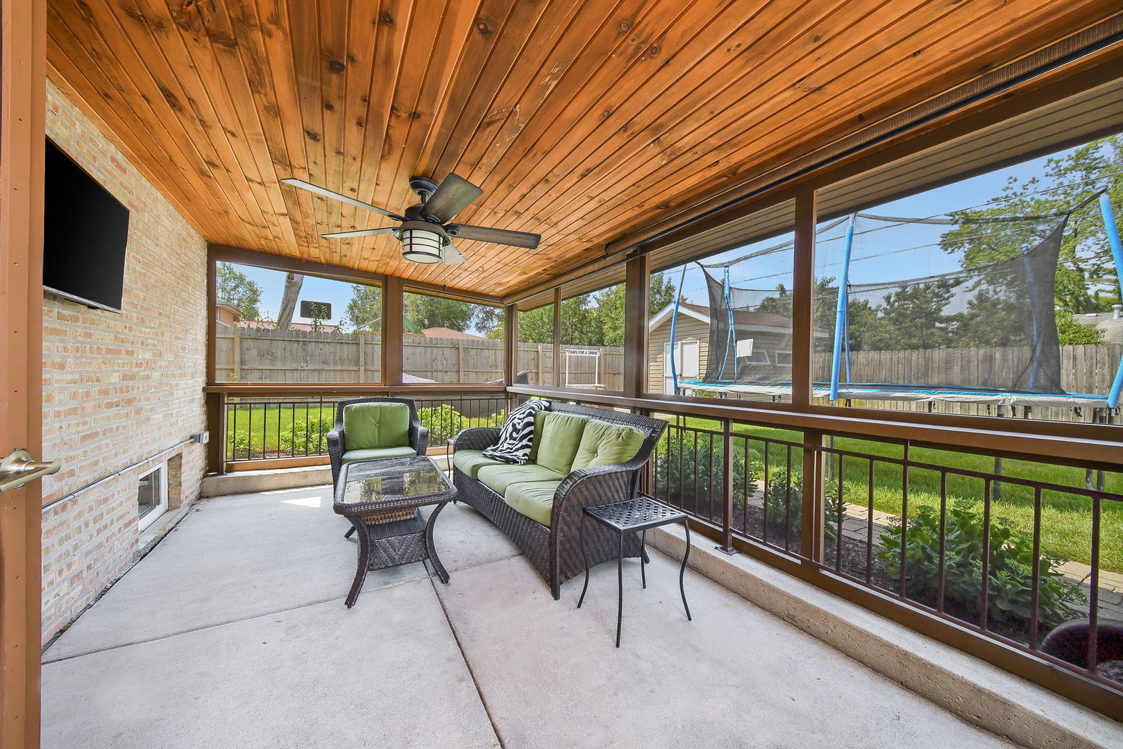 744 N Neva Avenue, Addison, IL 60101