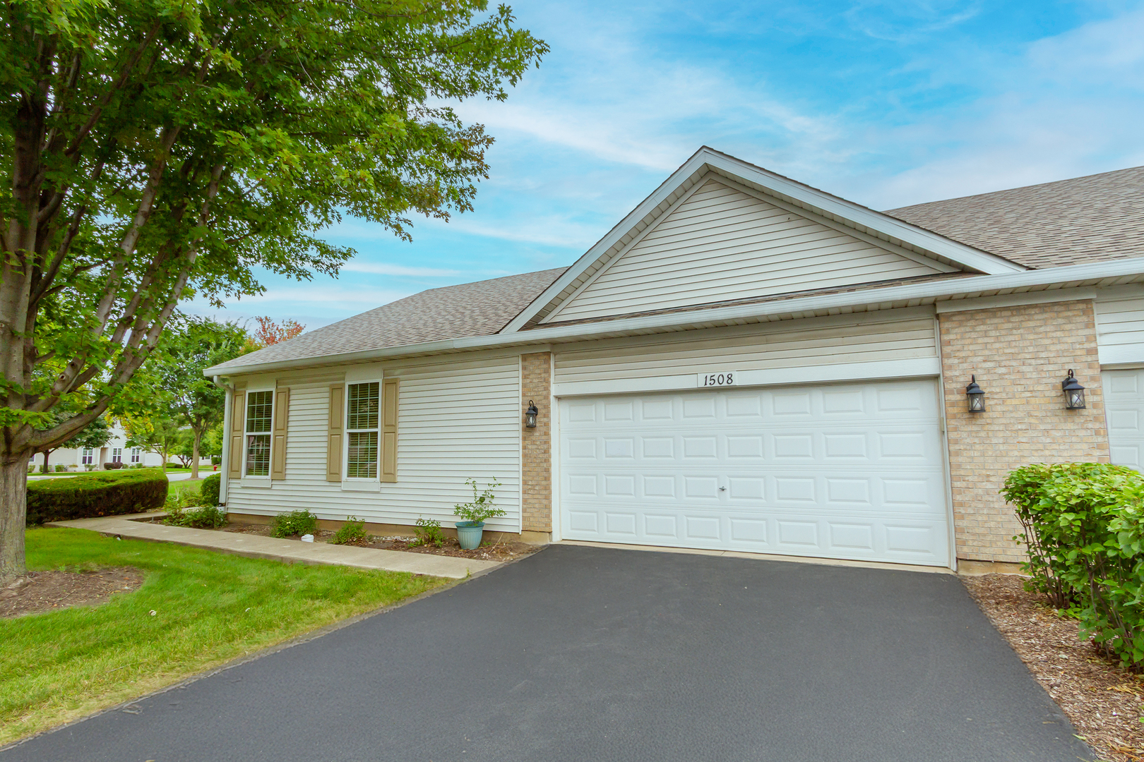 1508 W Ludington Circle, Romeoville, IL 60446