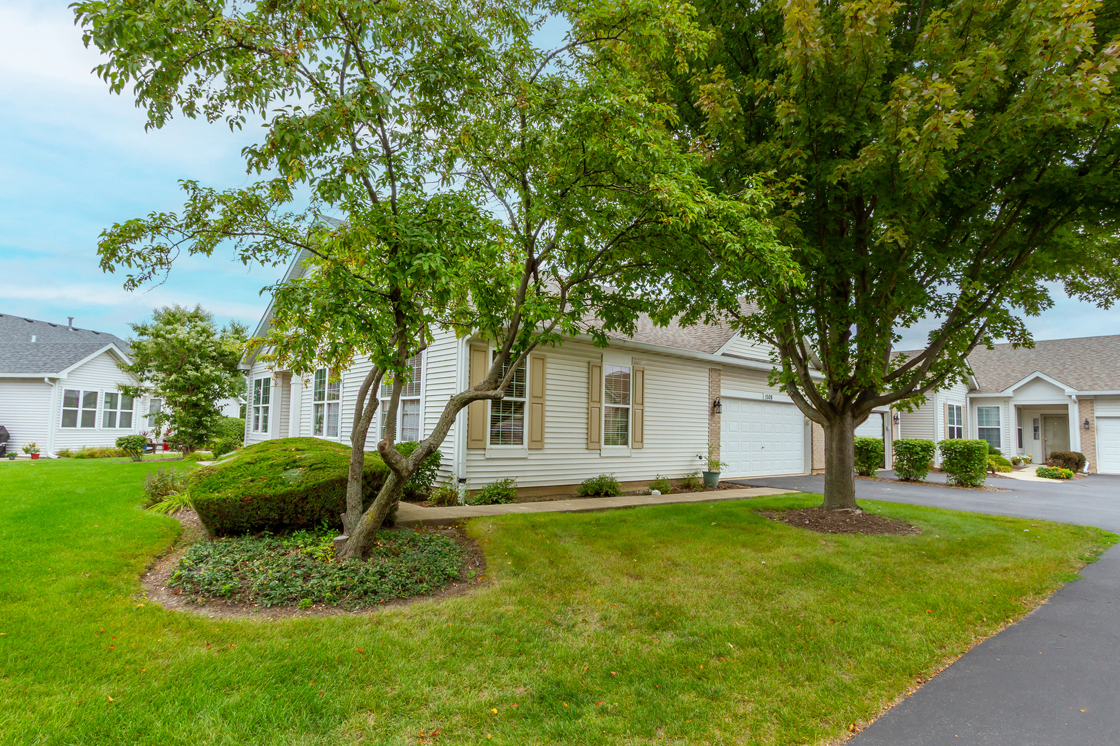 1508 W Ludington Circle, Romeoville, IL 60446