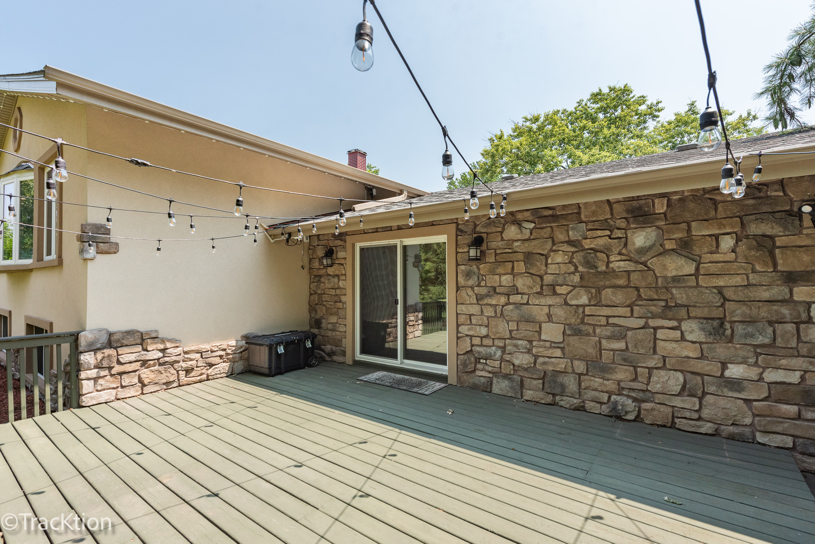 7004 Roberts Drive, Woodridge, IL 60517