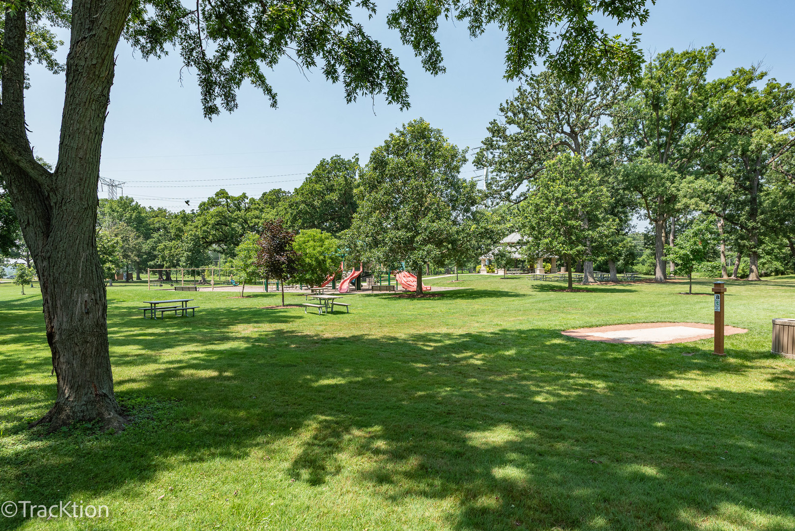 7004 Roberts Drive, Woodridge, IL 60517