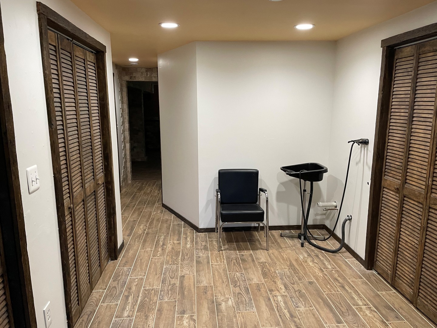 7004 Roberts Drive, Woodridge, IL 60517