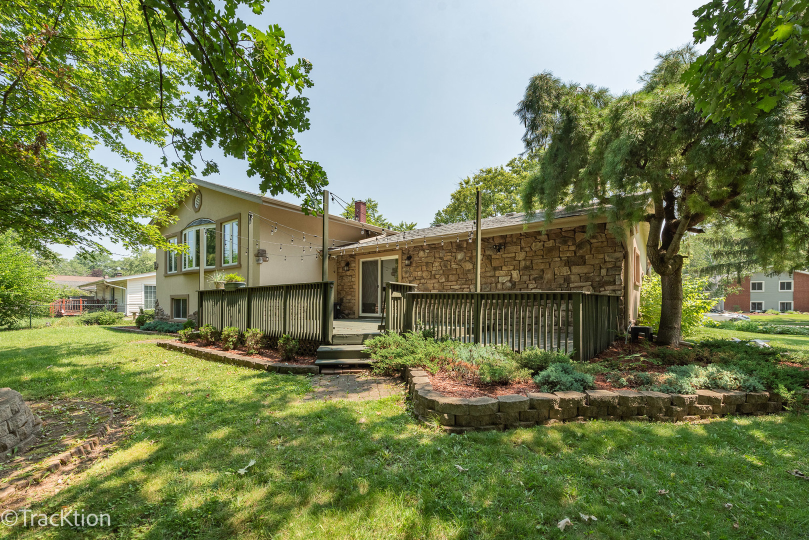 7004 Roberts Drive, Woodridge, IL 60517