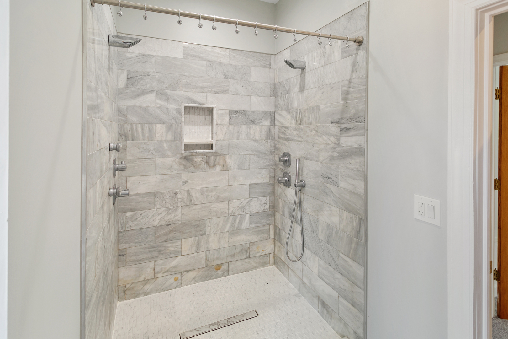 9412 S Homan Avenue, Evergreen Park, IL 60805