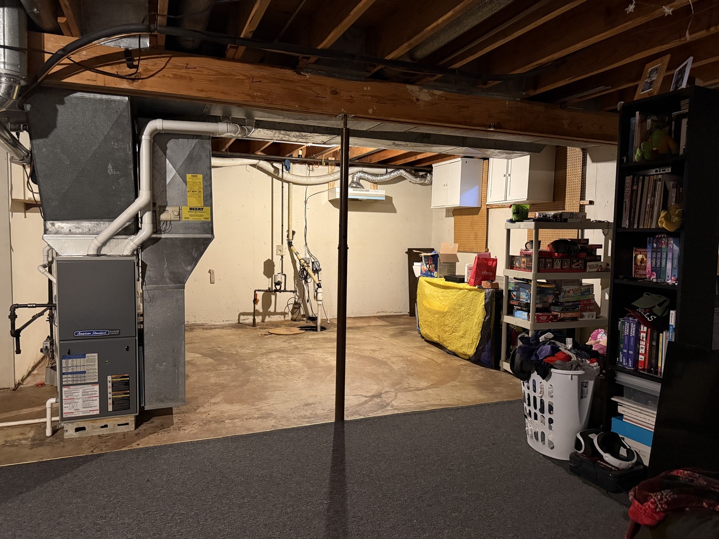 745 Donna Avenue, Aurora, IL 60505