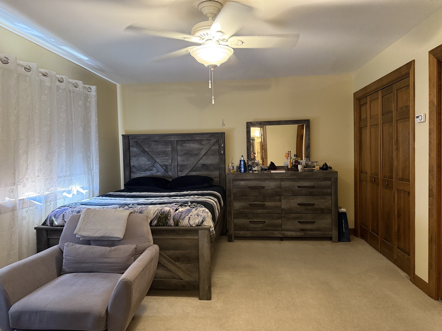 745 Donna Avenue, Aurora, IL 60505