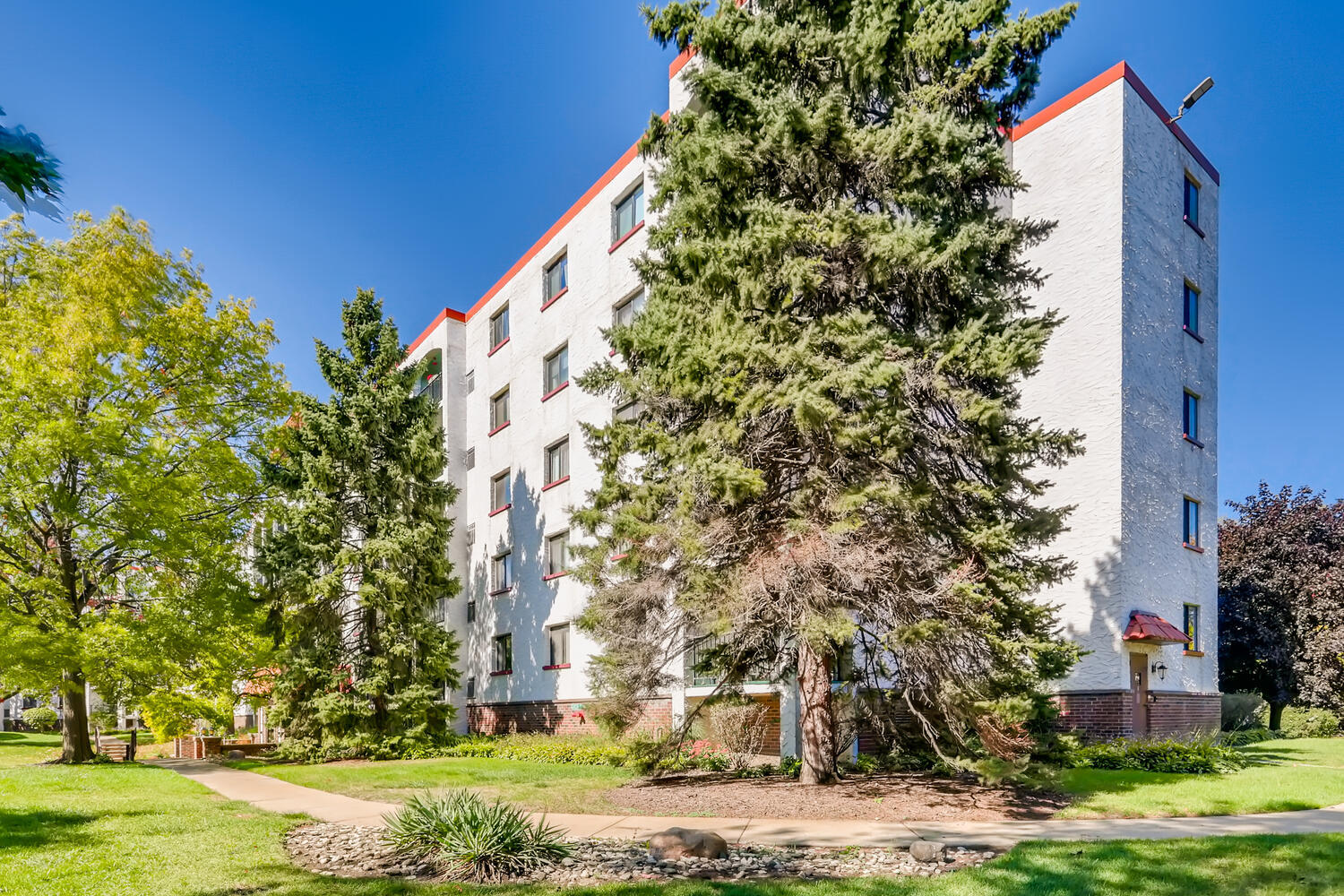 475 PLUM CREEK Drive #303, Wheeling, IL 60090