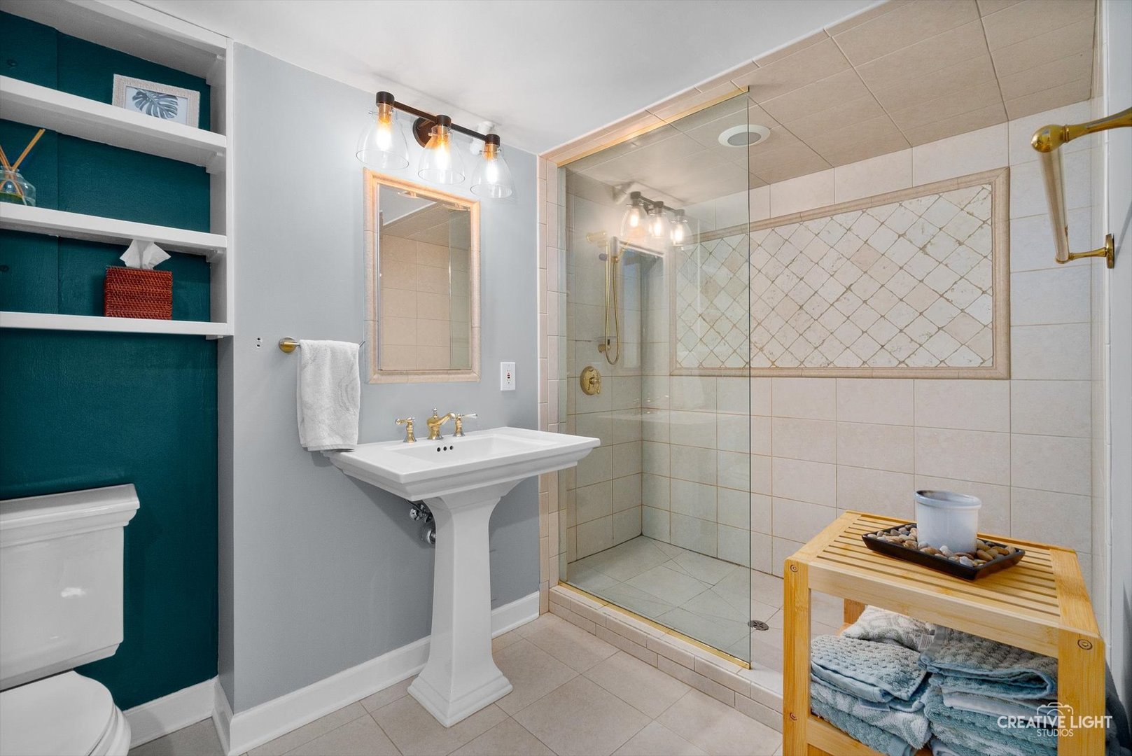 243 Bryant Avenue, Glen Ellyn, IL 60137