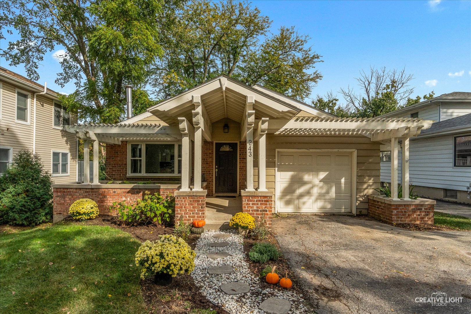 243 Bryant Avenue, Glen Ellyn, IL 60137