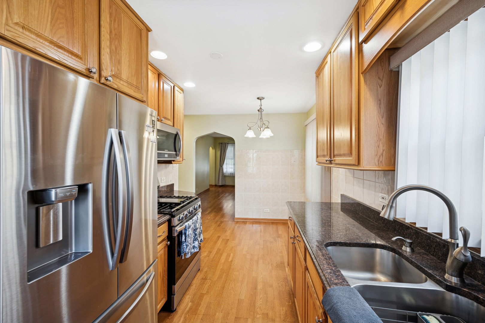 2245 Northgate Avenue, North Riverside, IL 60546