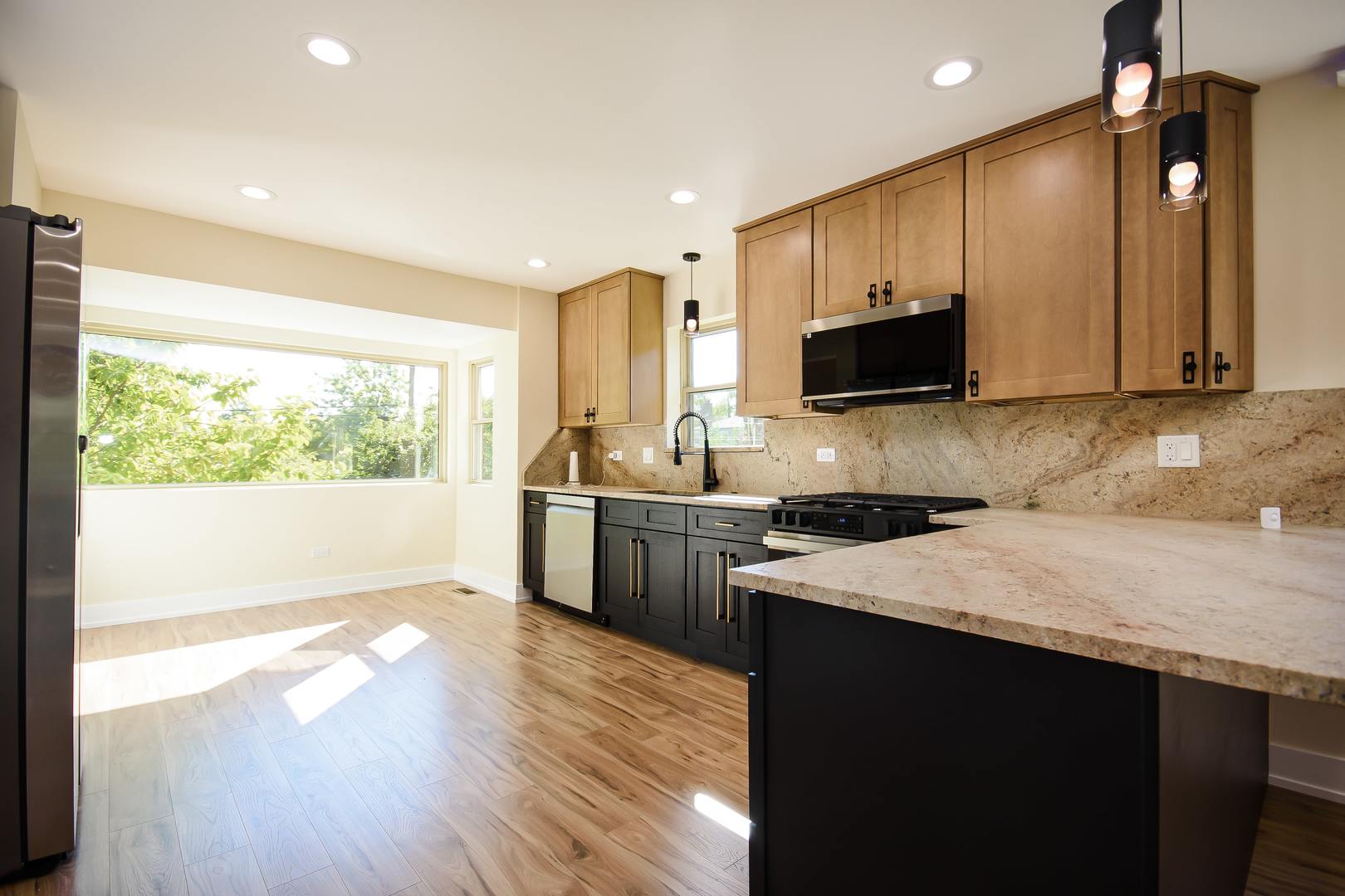 18439 Marshfield Avenue, Homewood, IL 60430