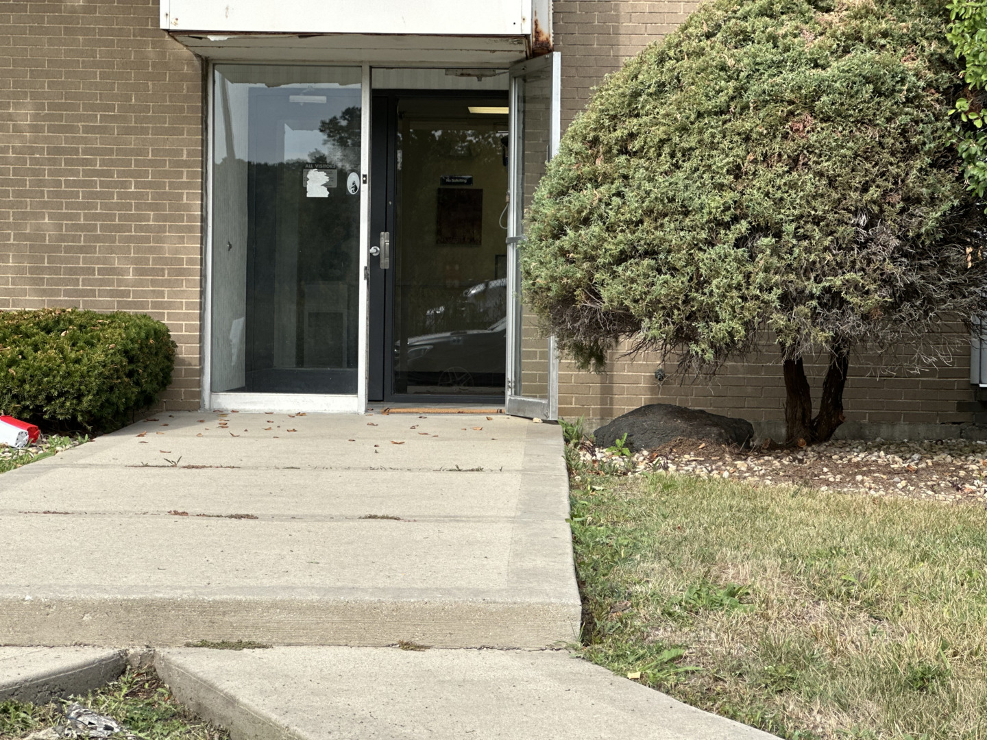 543 W Algonquin Road, Arlington Heights, IL 60005