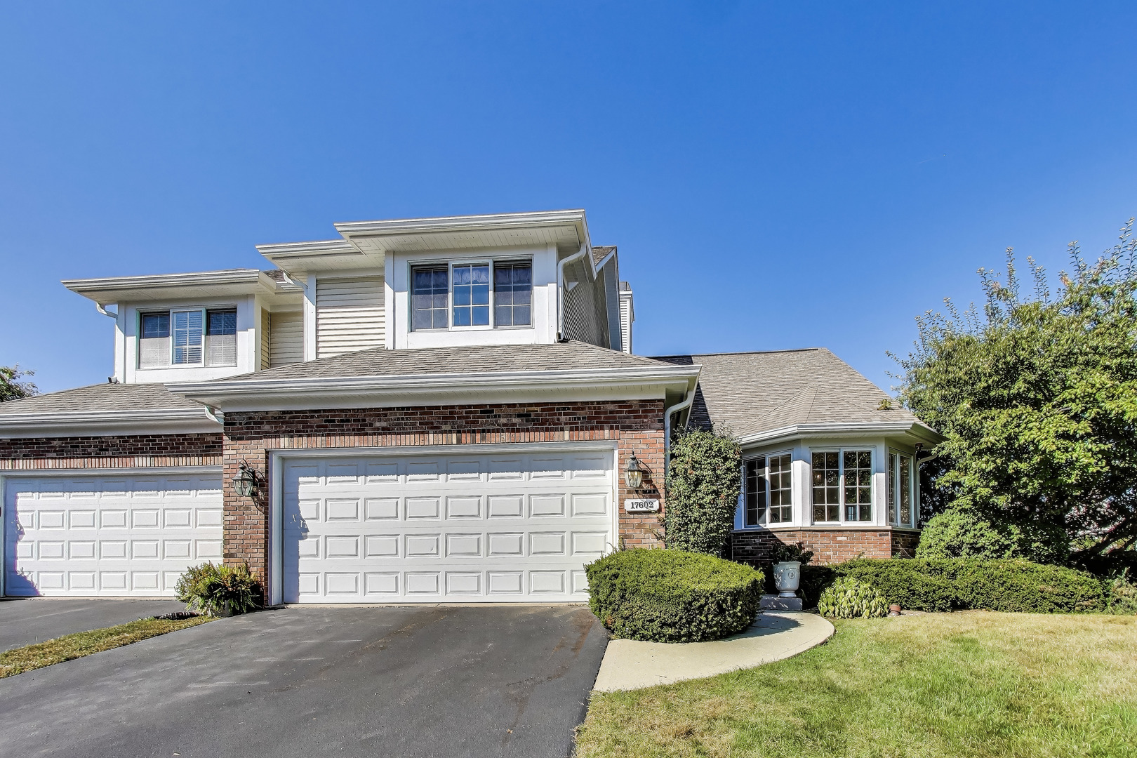 17602 W Knollwood Court, Grayslake, IL 60030