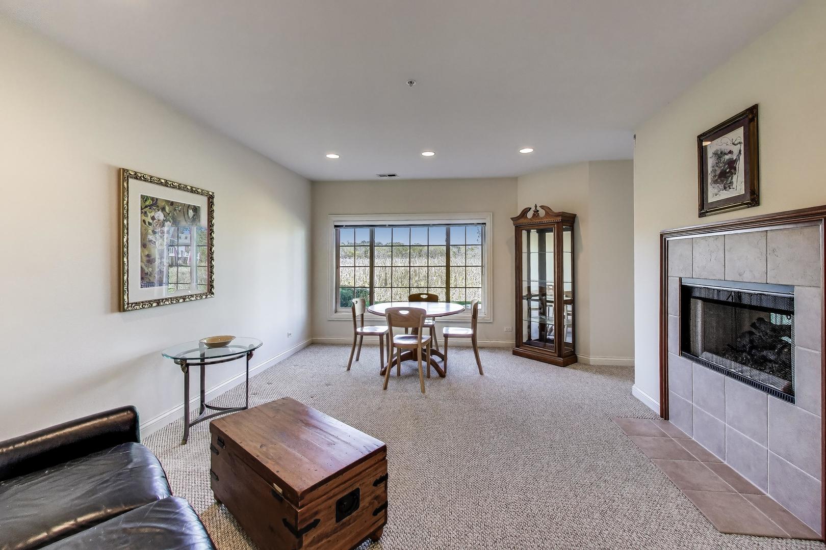 17602 W Knollwood Court, Grayslake, IL 60030
