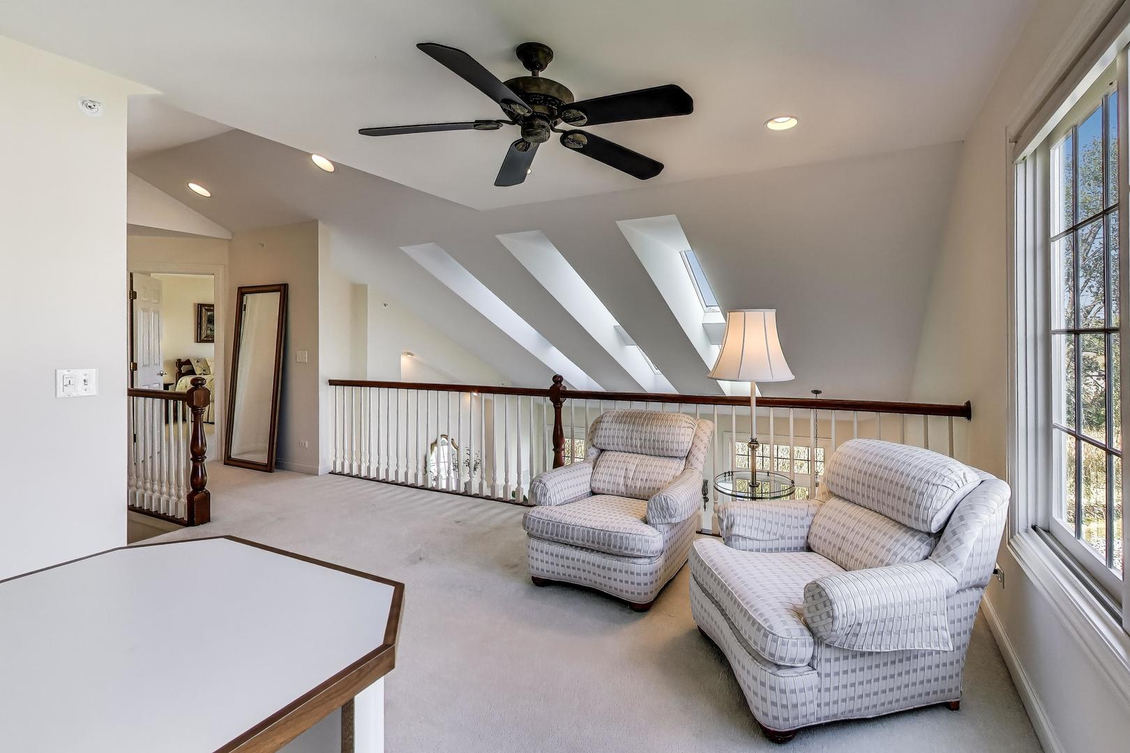 17602 W Knollwood Court, Grayslake, IL 60030
