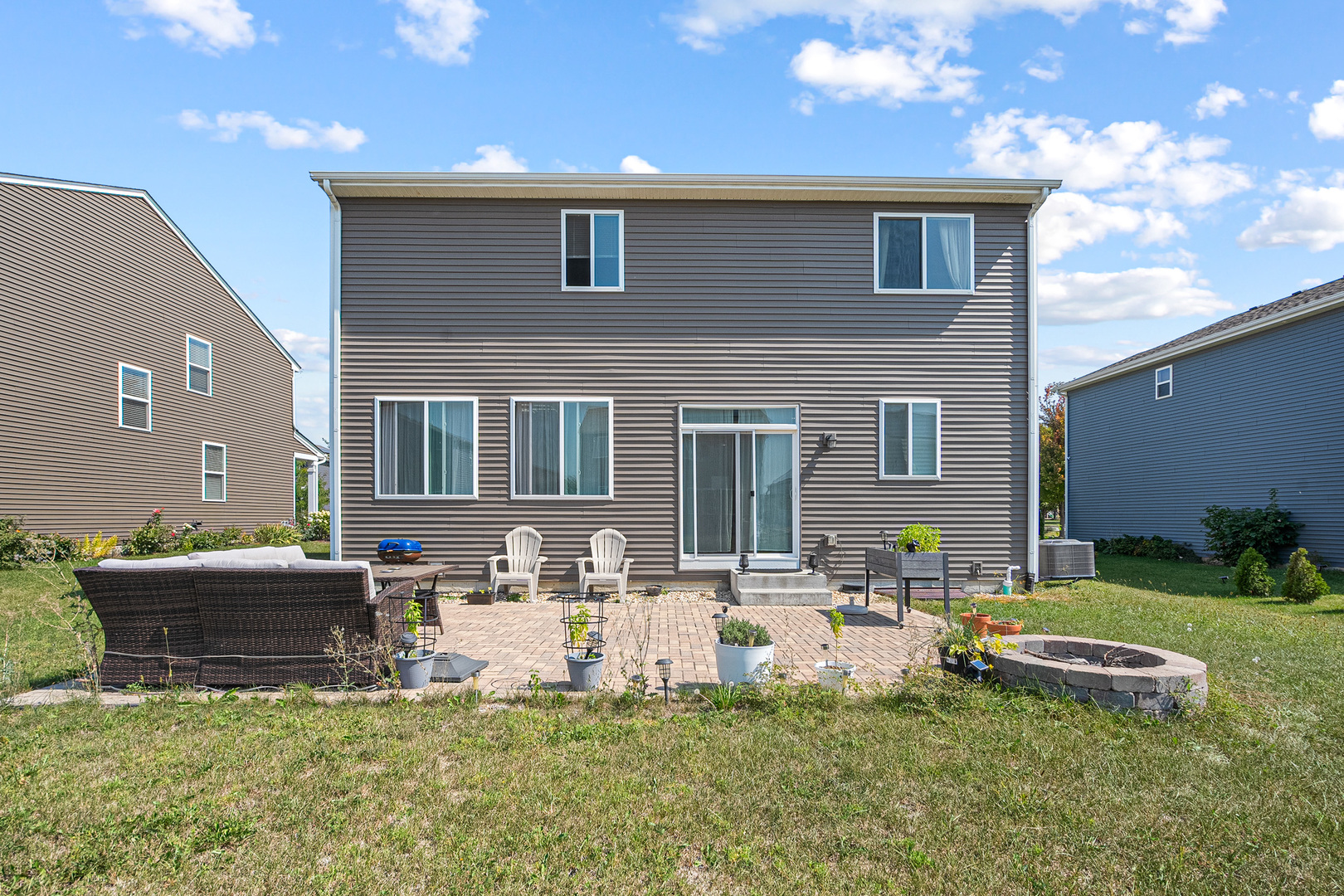 514 S Stone Bluff Drive, Romeoville, IL 60446